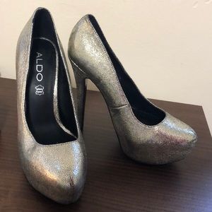 Aldo size 7.5 Platform heals